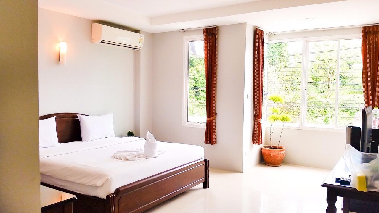 J.Holiday Inn Krabi Exterior photo